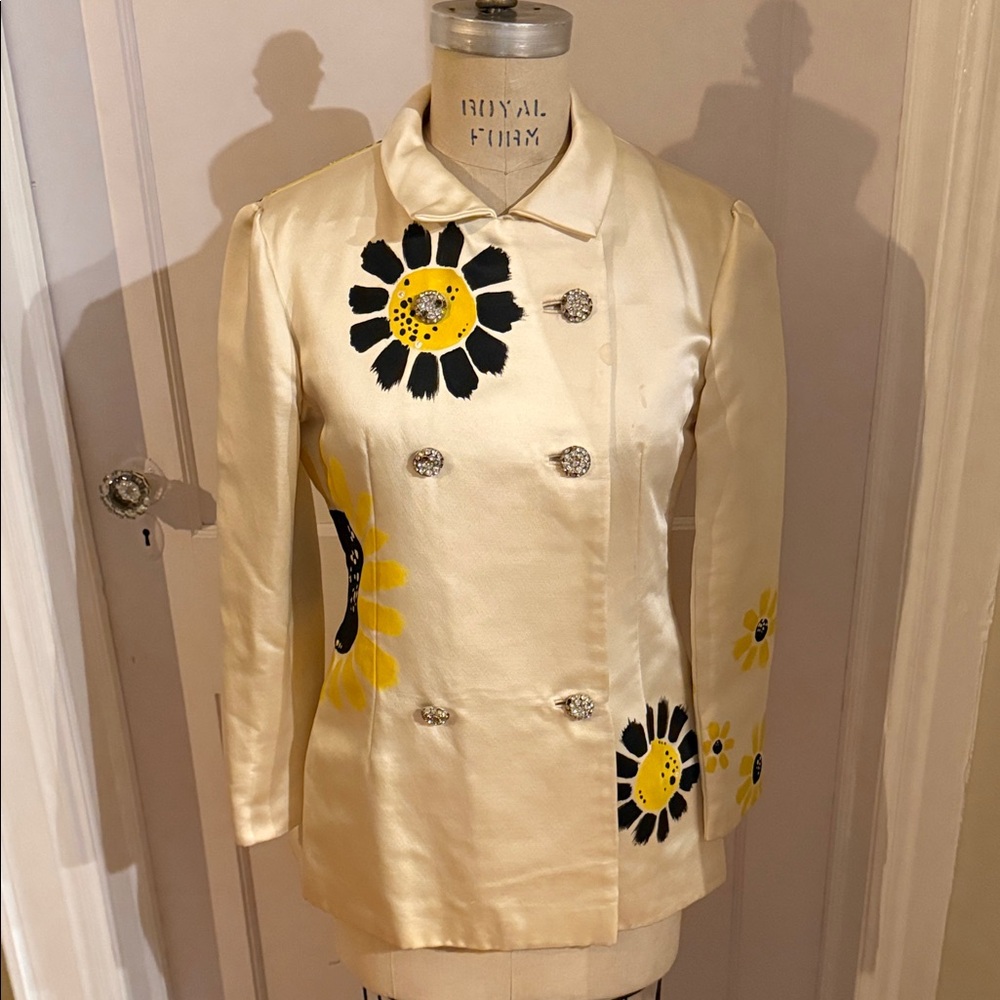 Handmade & Hand-painted Vintage Elegant Cream Floral Women's Jacket